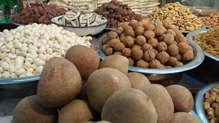 Dry fruits wholesale market Dry fruits wholesale market